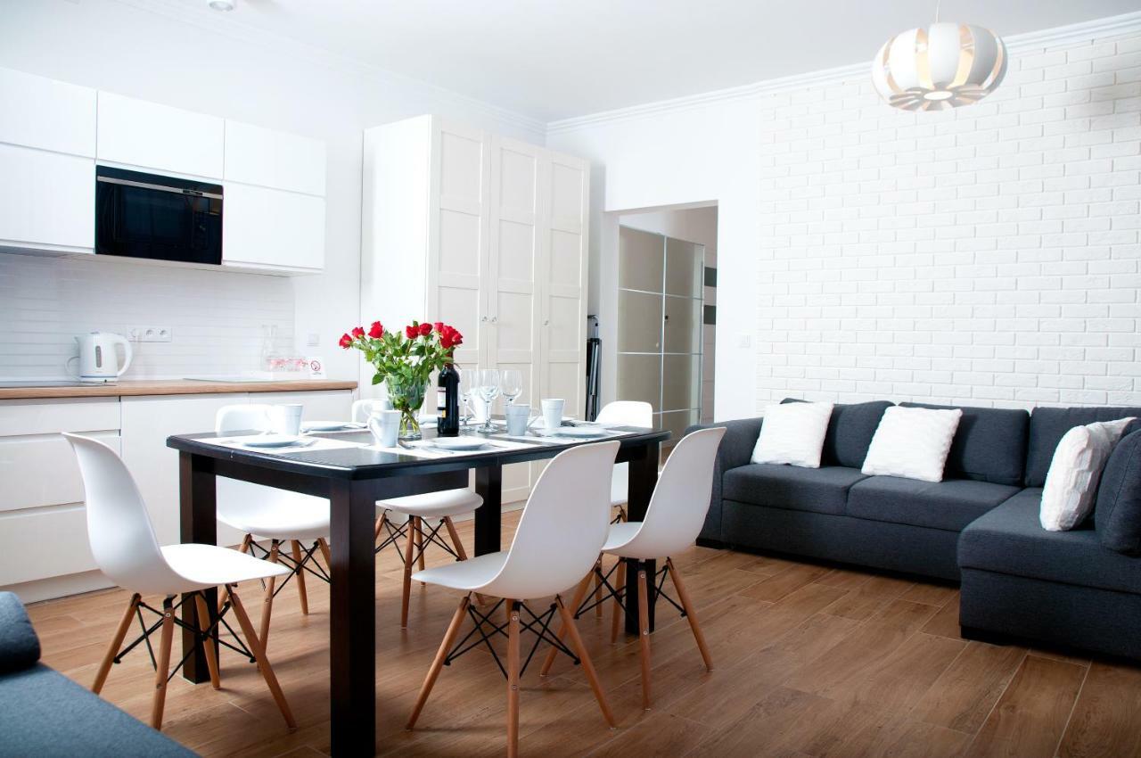 Apartament Ikar - 2 Pokojowy Przy Morzu Z Wlasnym Ogrodkiem Поберово Экстерьер фото